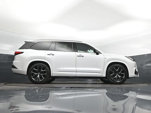New 2026 Lexus TX 500h AWD image 42
