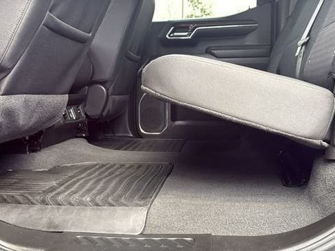 Used 2024 Chevrolet Silverado 1500 LT AWD/4WD image 24