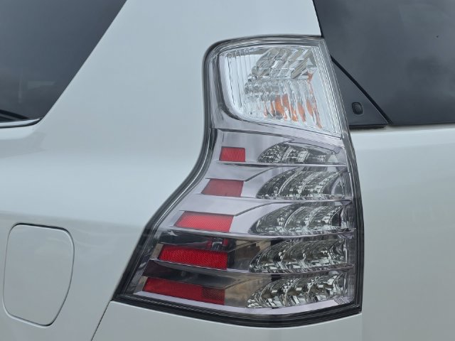 Used 2019 Lexus GX 460 Premium AWD/4WD image 36