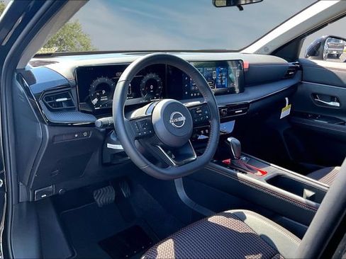 New 2026 Nissan Kicks SR FWD image 7