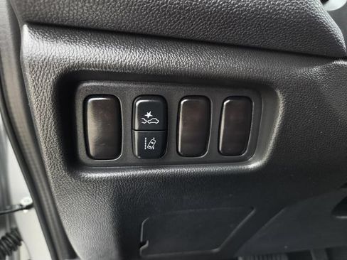 Used 2025 Mitsubishi Outlander Sport LE AWD/4WD image 6