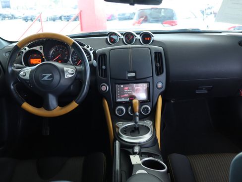 Used 2018 Nissan 370Z Coupe w/ Z34 Heritage Edition - Yellow image 35