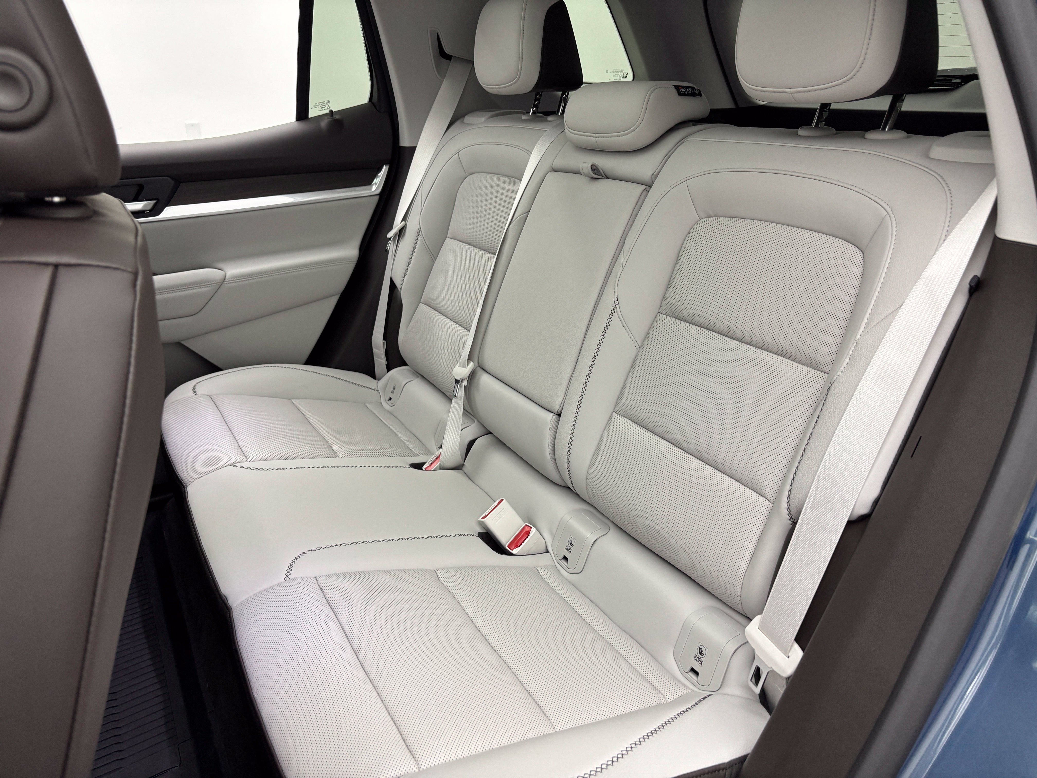 New 2027 GMC Terrain Denali w/ LPO, Floor Liner Package AWD/4WD image 43
