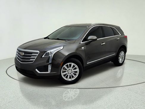 Used 2019 Cadillac XT5 FWD image 1