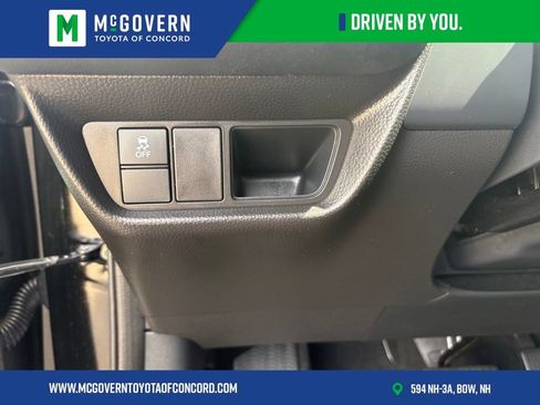 Used 2025 Honda HR-V LX image 36