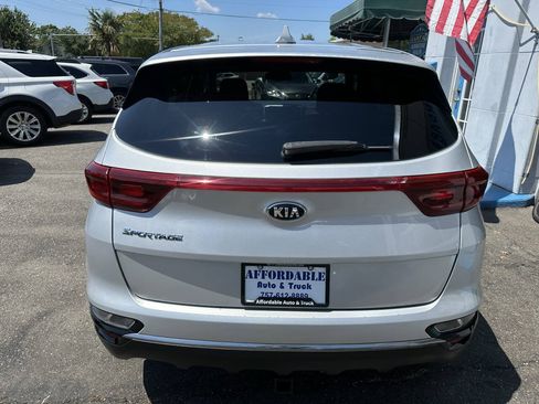 Used 2020 Kia Sportage LX w/ LX Popular Package AWD/4WD image 10