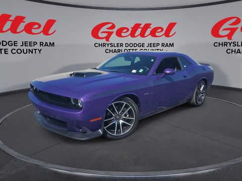 Used 2023 Dodge Challenger R/T w/ Plus Package image 1