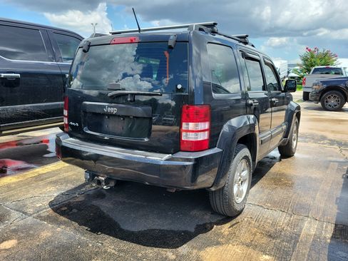 Used 2012 Jeep Liberty Sport AWD/4WD image 5