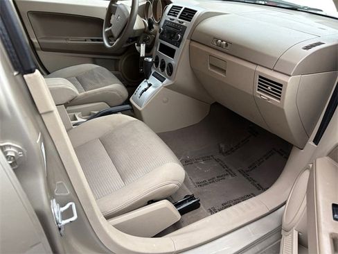 Used 2009 Dodge Caliber SXT image 11