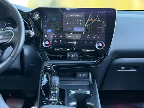 Used 2025 Lexus NX 250 FWD w/ Premium Package image 47