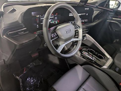 New 2025 Audi Q5 Premium Plus image 3
