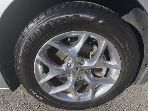 Used 2018 Chrysler Pacifica Limited image 8