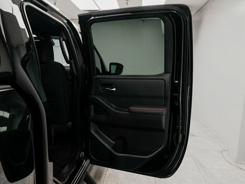 Used 2024 Nissan Frontier PRO-4X w/ Off-Road Protection Package image 20