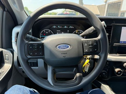 Used 2025 Ford F250 XLT w/ FX4 Off-Road Package AWD/4WD image 7
