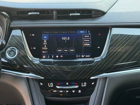 Used 2021 Cadillac XT6 Premium Luxury FWD image 34