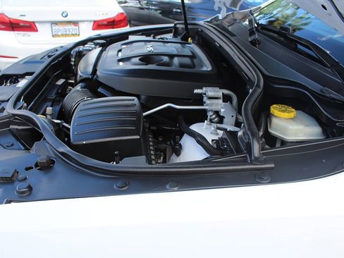 Used 2018 Dodge Durango SXT w/ 3rd Row Seating Group image 34