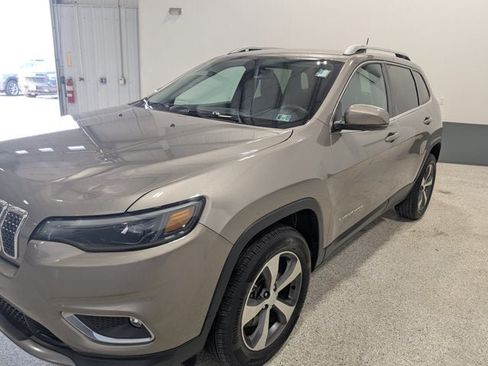 Used 2021 Jeep Cherokee Limited AWD/4WD image 7