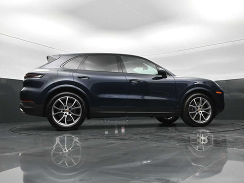 New 2026 Porsche Cayenne AWD/4WD image 42