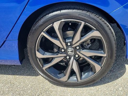 Used 2019 Honda Civic Sport image 9