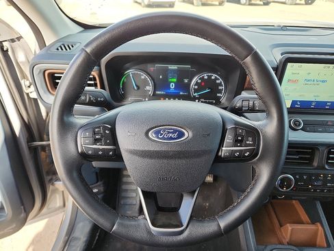 Used 2023 Ford Maverick Lariat w/ Lariat Luxury Package image 17