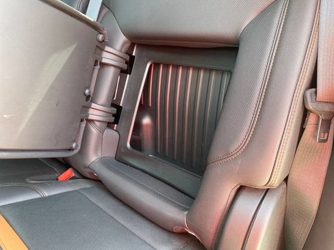 Used 2024 GMC Sierra 1500 AT4 w/ Technology Package AWD/4WD image 37