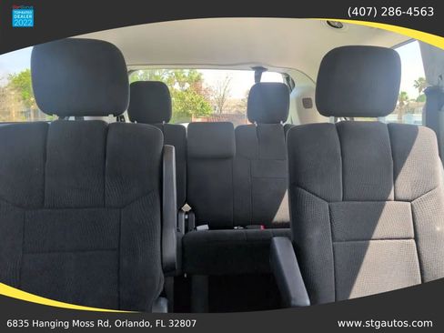 Used 2013 Dodge Grand Caravan SXT w/ Rear Park Assist Pkg FWD image 27