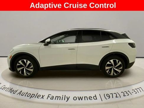 Used 2024 Volkswagen ID.4 2WD image 2