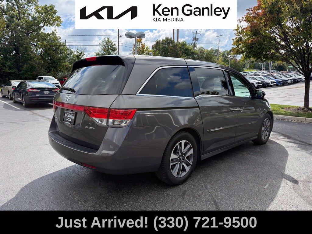 Used 2016 Honda Odyssey Touring image 5