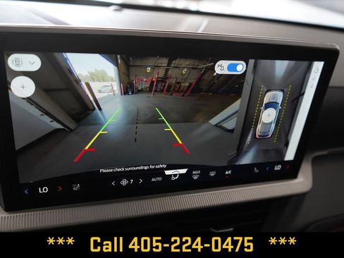 Used 2025 Ford Explorer ST-Line w/ Premium Package RWD image 38