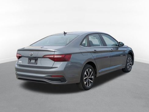 Used 2022 Volkswagen Jetta S FWD image 3
