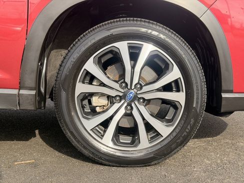 Used 2024 Subaru Forester Limited image 9