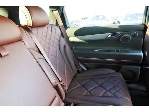 Used 2025 Genesis GV80 3.5T Prestige image 14