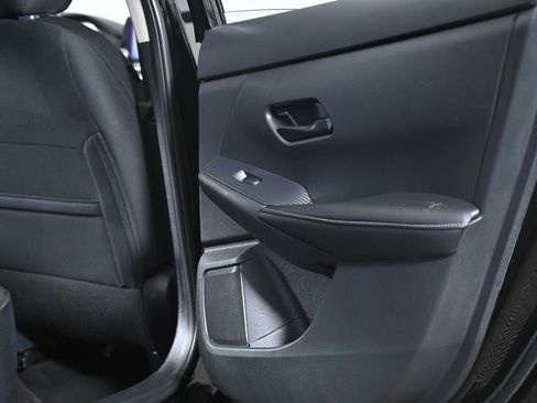 Used 2024 Nissan Sentra SV image 32