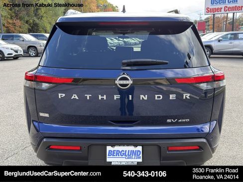 Used 2024 Nissan Pathfinder SV image 5