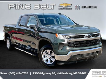 New 2026 Chevrolet Silverado 1500 LT w/ LPO, Dark Essentials Package