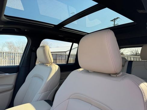 New 2026 Jeep Grand Cherokee Limited w/ Limited Altitude Package image 9