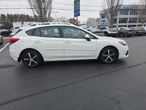 Used 2022 Subaru Impreza Premium image 8