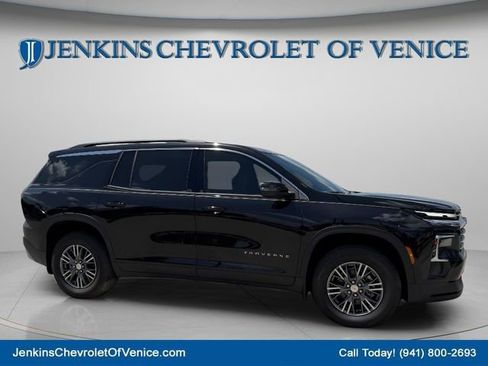 New 2026 Chevrolet Traverse LT FWD image 2