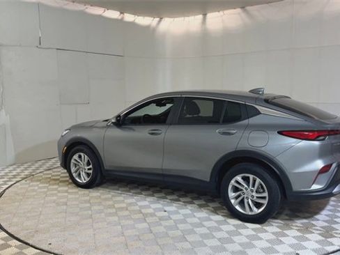 Used 2024 Buick Envista Preferred w/ Convenience I Package image 6