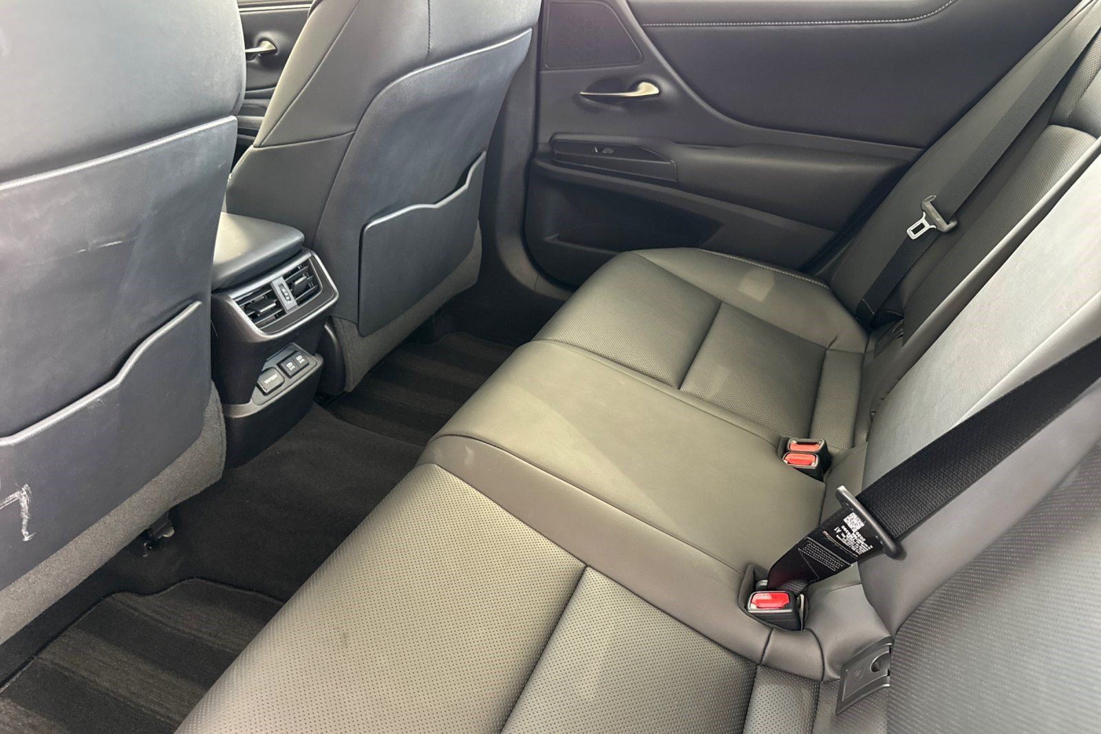 Certified 2021 Lexus ES 350 FWD image 15