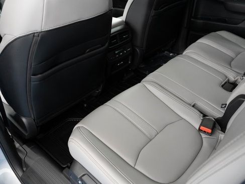 New 2025 Honda Pilot EX-L image 17