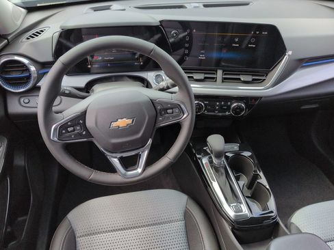 New 2026 Chevrolet Trax LT w/ Driver Confidence Package FWD image 21