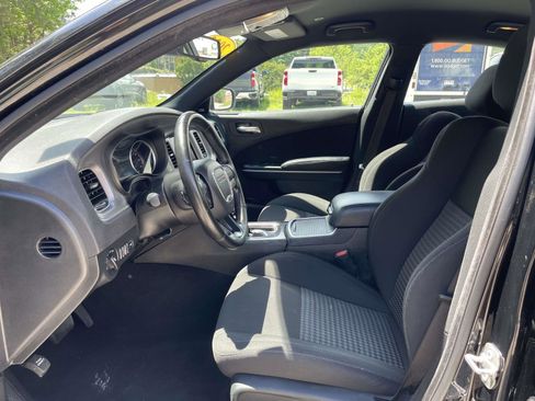 Used 2023 Dodge Charger GT RWD image 4