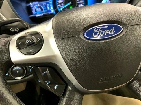 Used 2013 Ford C-MAX SEL image 22