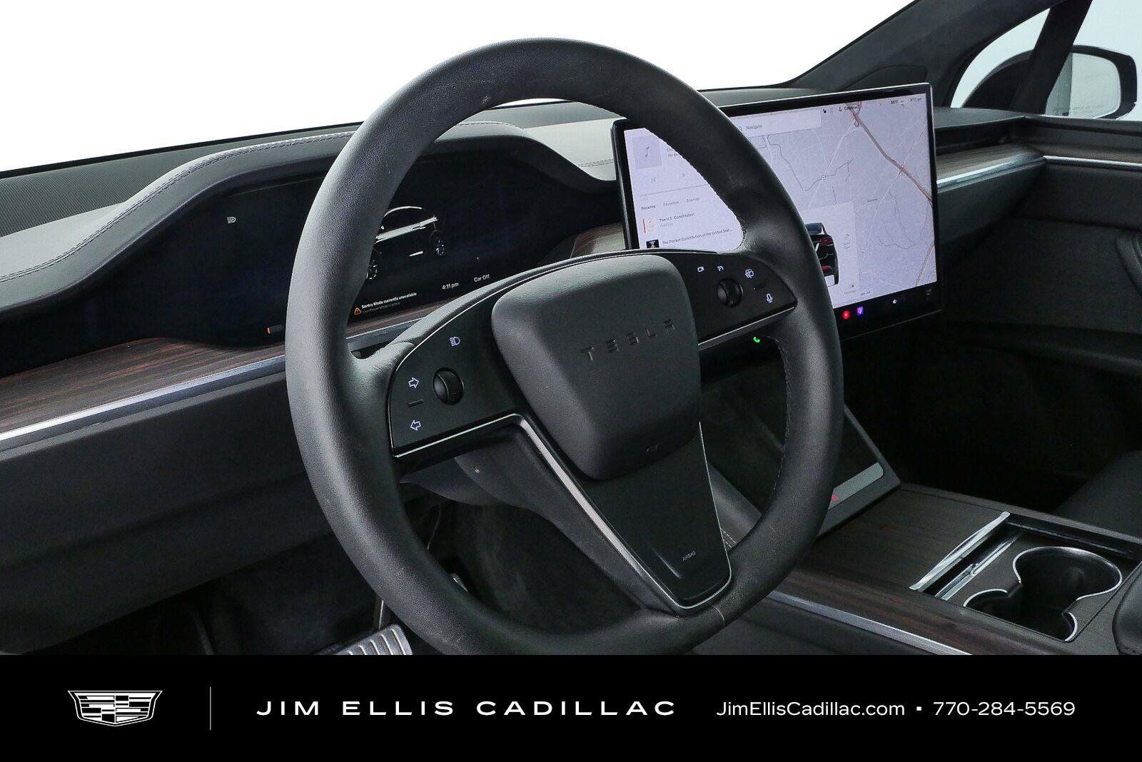 Used 2025 Tesla Model X AWD/4WD image 4