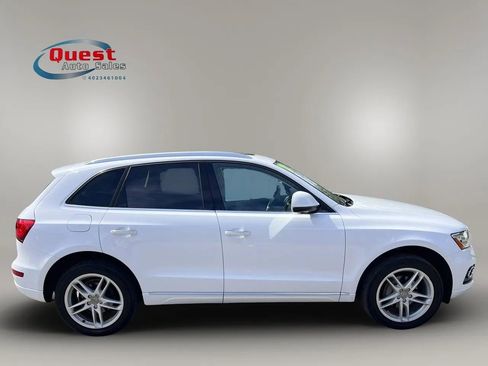 Used 2017 Audi Q5 2.0T Premium Plus w/ Technology Package AWD/4WD image 2