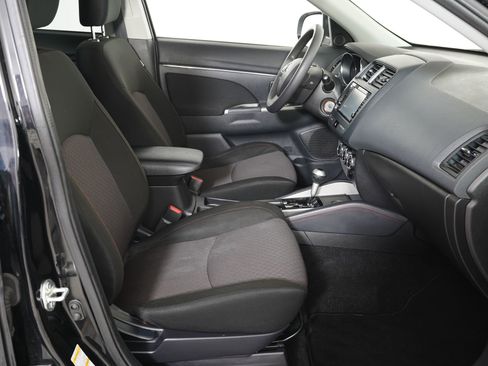 Used 2019 Mitsubishi Outlander Sport ES FWD image 8