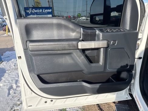 Used 2022 Ford F450 Platinum w/ FX4 Off-Road Package image 28