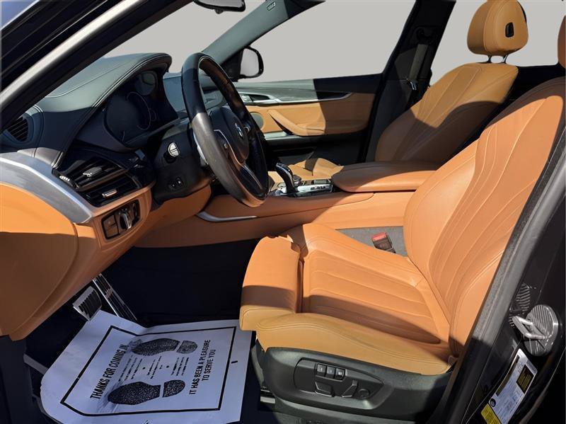 Used 2019 BMW X6 xDrive35i w/ M Sport Package AWD/4WD image 18