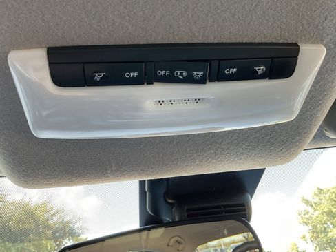 New 2025 Nissan Versa SV w/ Trunk Package image 25